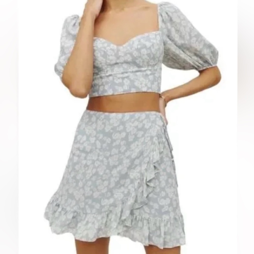 NWT Reformation Sinead floral two piece crop top and skirt set